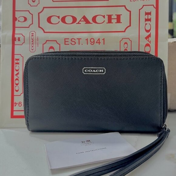 Black Coach Wallet or Wristlet - Picture 1 of 3